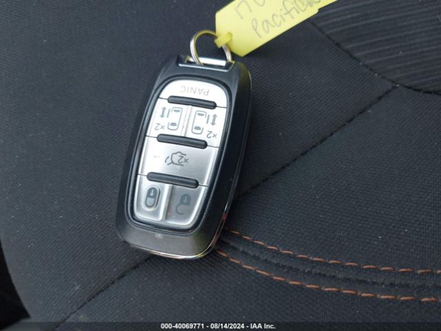 2C4RC1DGXHR525449 Chrysler Pacifica Touring