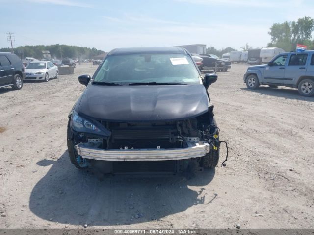 2C4RC1DGXHR525449 Chrysler Pacifica Touring