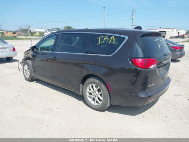 2C4RC1DGXHR525449 Chrysler Pacifica Touring