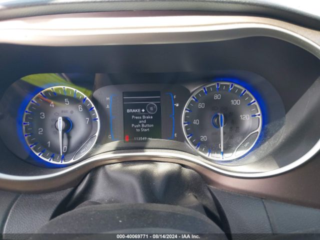 2C4RC1DGXHR525449 Chrysler Pacifica Touring