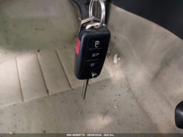 3VWB17AJ9EM385985 Volkswagen Jetta 1.8t Se