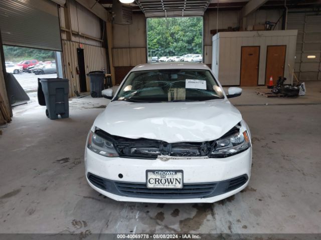 3VWB17AJ9EM385985 Volkswagen Jetta 1.8t Se