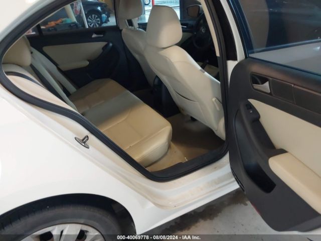 3VWB17AJ9EM385985 Volkswagen Jetta 1.8t Se