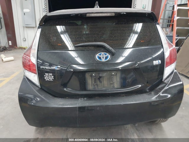 Toyota Prius C Two 2016 JTDKDTB37G1131517 Image 17