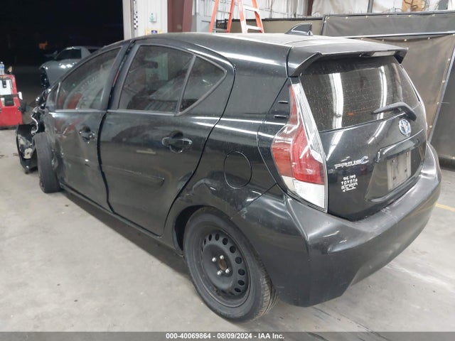 Toyota Prius C Two 2016 JTDKDTB37G1131517 Image 3