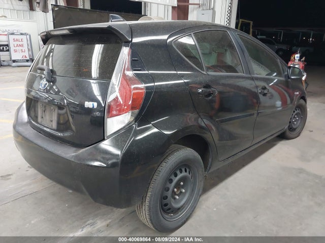 Toyota Prius C Two 2016 JTDKDTB37G1131517 Image 4