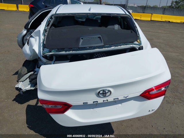 Toyota CAMRY LE 2019 4T1B11HK7KU803316 Image 16