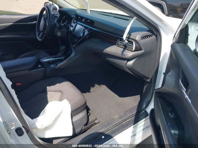 Toyota CAMRY LE 2019 4T1B11HK7KU803316 Image 5
