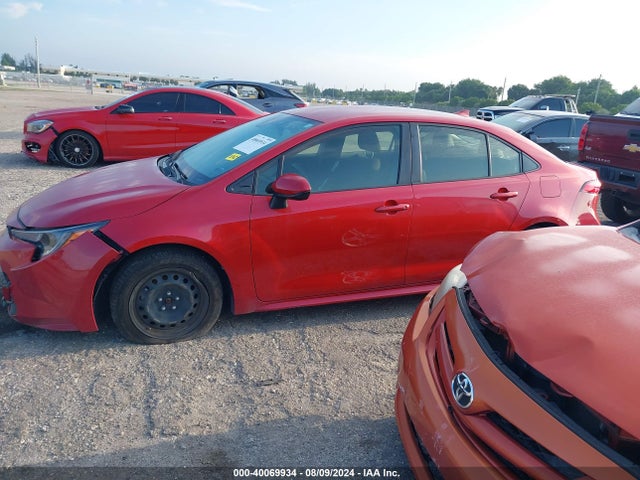 Toyota COROLLA LE 2021 JTDEPMAE8MJ134970 Image 14