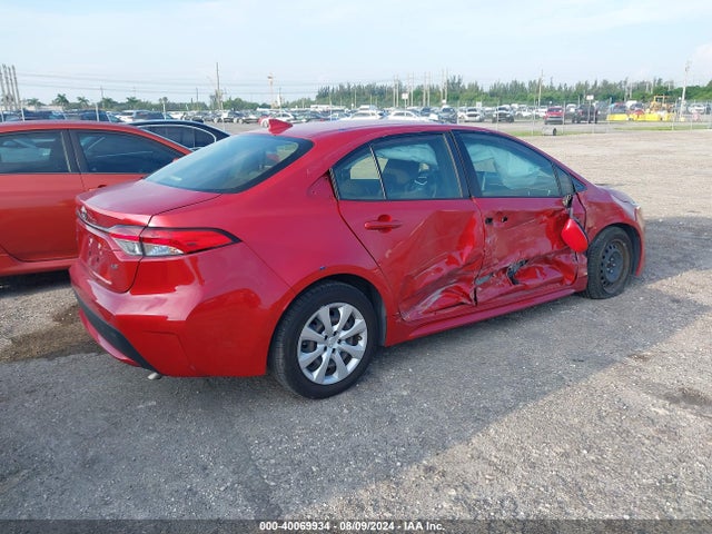 Toyota COROLLA LE 2021 JTDEPMAE8MJ134970 Image 4