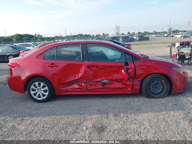 Toyota COROLLA LE 2021 JTDEPMAE8MJ134970 Image 6