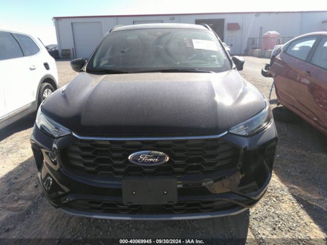 1FMCU9MNXRUA57612 Ford Escape St-line