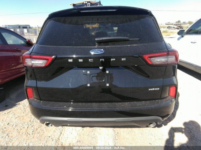 1FMCU9MNXRUA57612 Ford Escape St-line