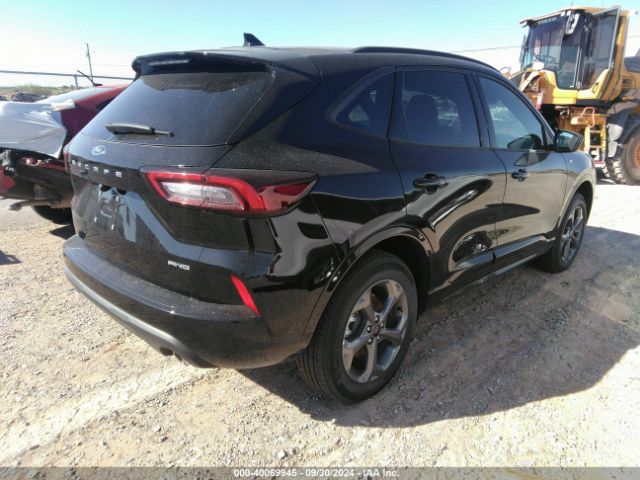 1FMCU9MNXRUA57612 Ford Escape St-line