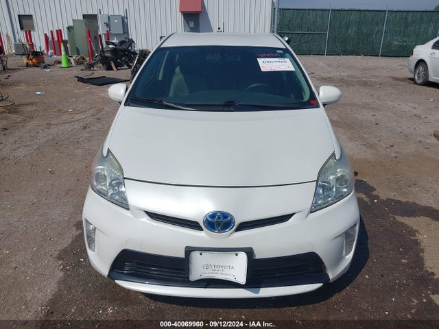 Toyota Prius Three 2015 JTDKN3DU1F0417581 Image 12