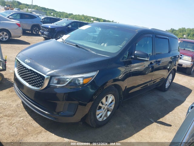 KIA SEDONA LX 2015 KNDMB5C11F6074675 Image 2