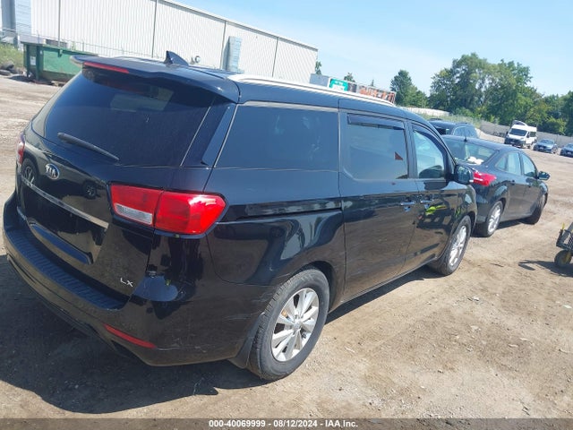 KIA SEDONA LX 2015 KNDMB5C11F6074675 Image 4
