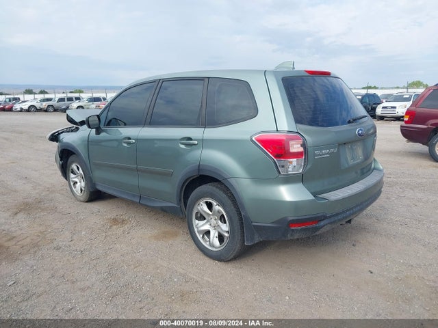 JF2SJAACXHG807926 Subaru Forester 2.5i