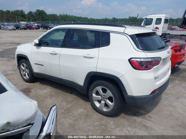 3C4NJCBB8JT193330 Jeep Compass Latitude Fwd