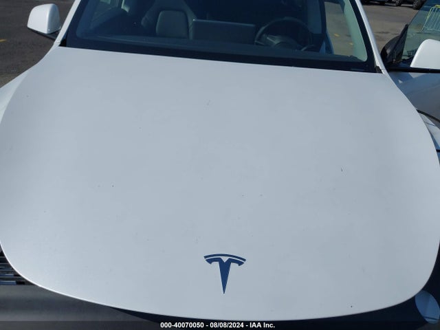 2022 TESLA MODEL Y 7SAYGDEE0NA022857 Photo 9
