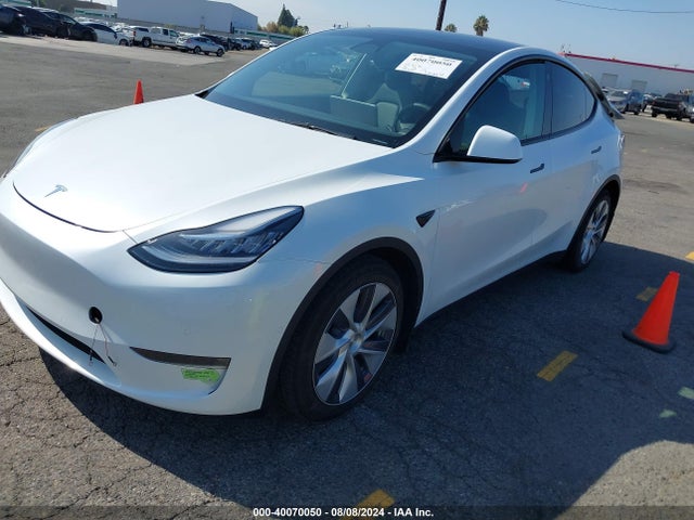 2022 TESLA MODEL Y 7SAYGDEE0NA022857 Photo 1