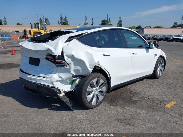 2022 TESLA MODEL Y 7SAYGDEE0NA022857 Photo 3