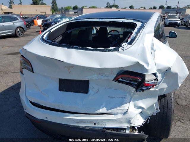 2022 TESLA MODEL Y 7SAYGDEE0NA022857 Photo 5