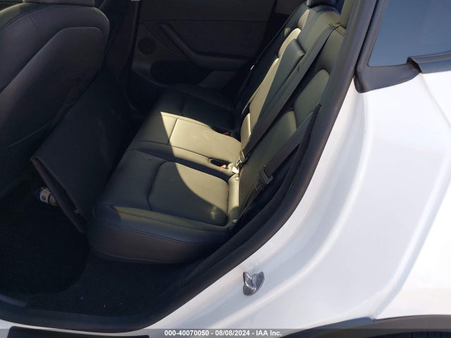 2022 TESLA MODEL Y 7SAYGDEE0NA022857 Photo 7