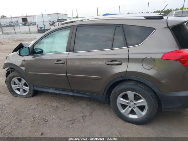 2T3WFREV8EW086405 Toyota Rav4 Xle