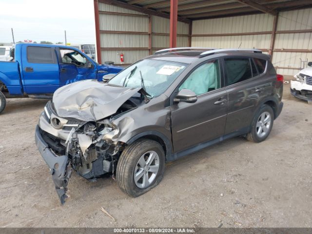 2T3WFREV8EW086405 Toyota Rav4 Xle