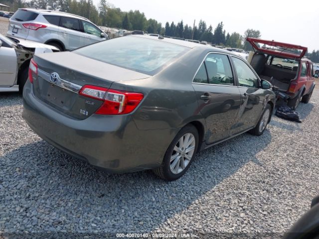 4T1BD1FK2EU124696 Toyota Camry Hybrid Xle
