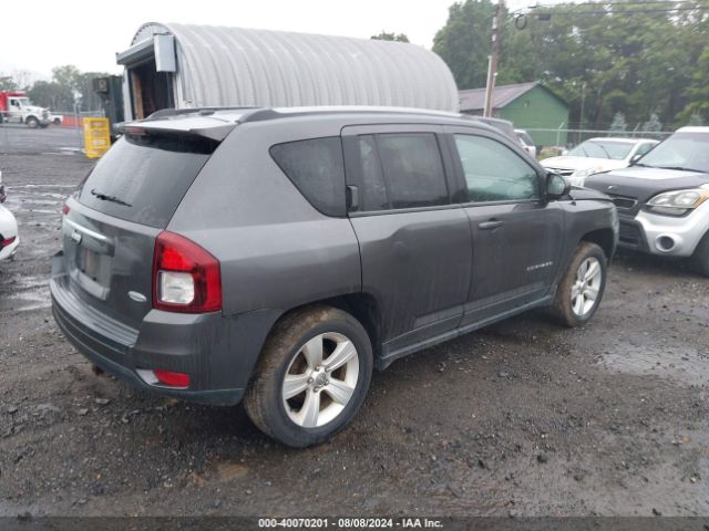 1C4NJDEB9FD303252 Jeep Compass Latitude