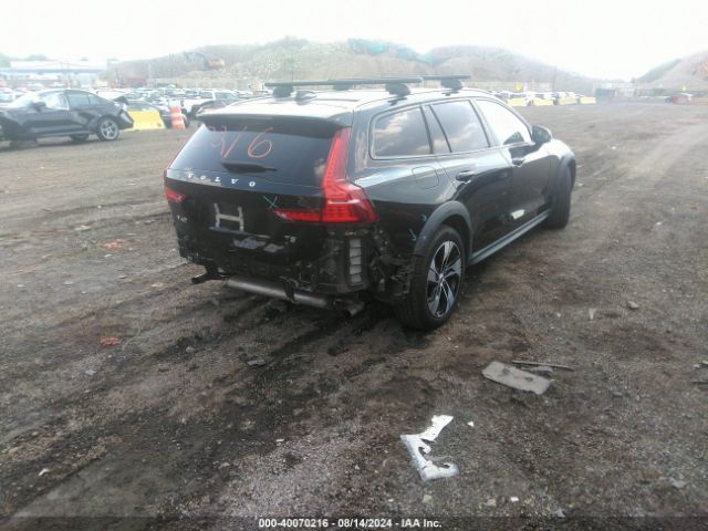 YV4102WK8L1030660 Volvo V60 Cross Country T5