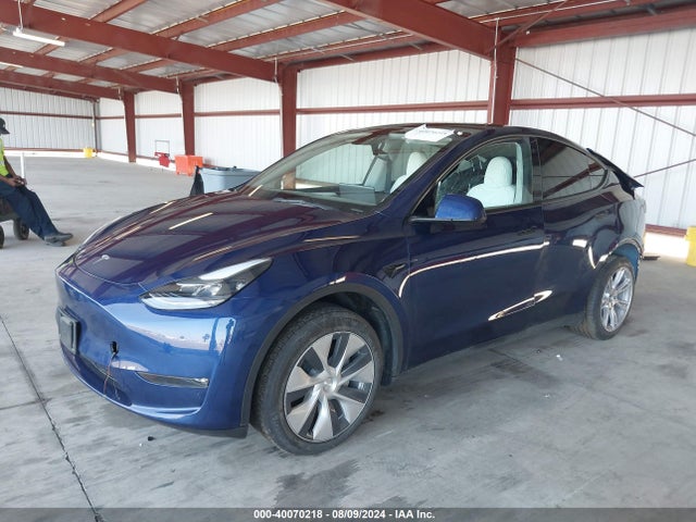 2023 TESLA MODEL Y 7SAYGDEE5PF714585 Photo 1