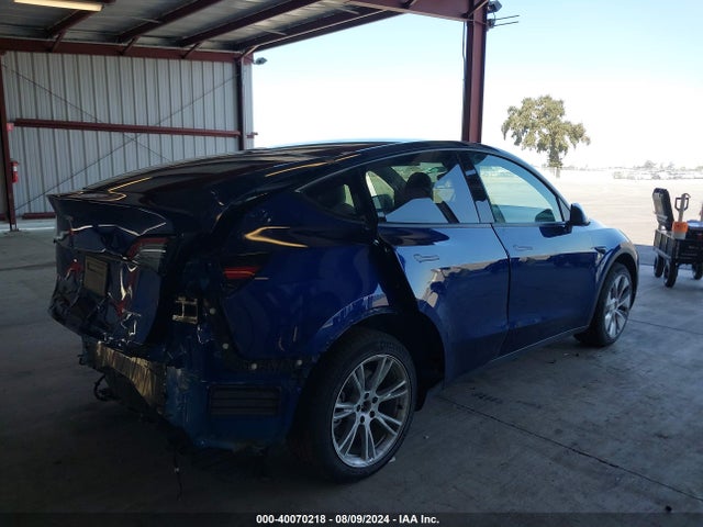 2023 TESLA MODEL Y 7SAYGDEE5PF714585 Photo 3
