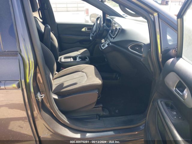 2C4RC1FG5LR128737 Chrysler Pacifica Touring