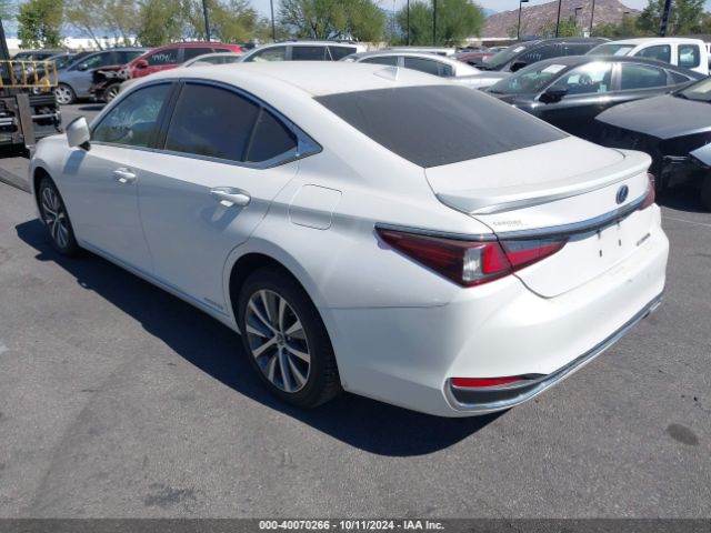58ACA1C14MU010621 Lexus ES 300H