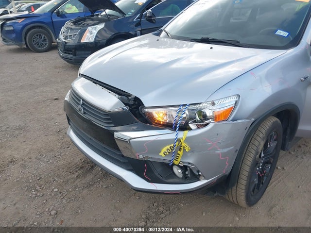 2017 MITSUBISHI OUTLANDER SPORT JA4AP3AU3HZ035782 Photo 5