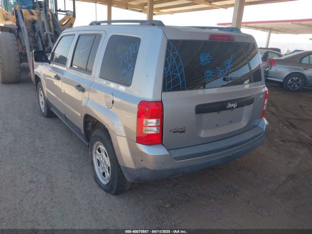 1C4NJPBA4GD738288 Jeep Patriot Sport