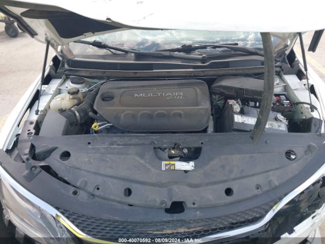 1C3CCCAB4GN141726 Chrysler 200 Limited
