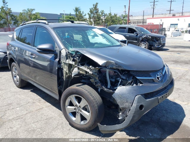 Toyota Rav4 Xle 2015 2T3WFREV5FW147923 Image 1