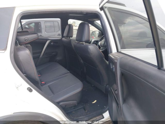 JTMNFREV3HJ707127 Toyota RAV4 SE