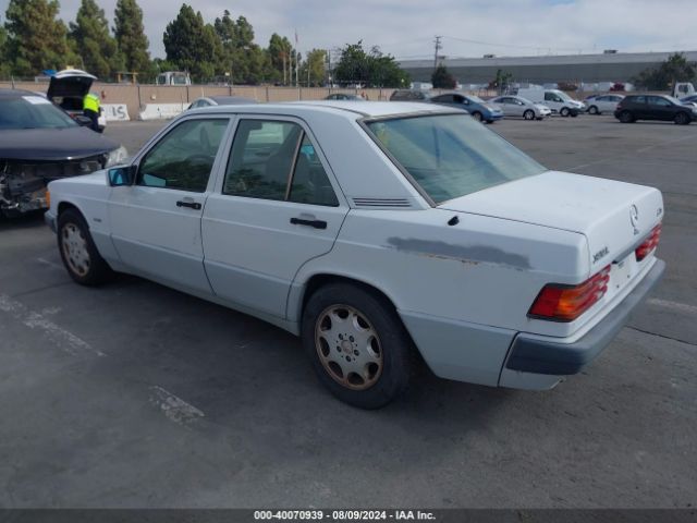 1993 MERCEDES-BENZ 190 WDBDA29D4PG027878 Photo 2