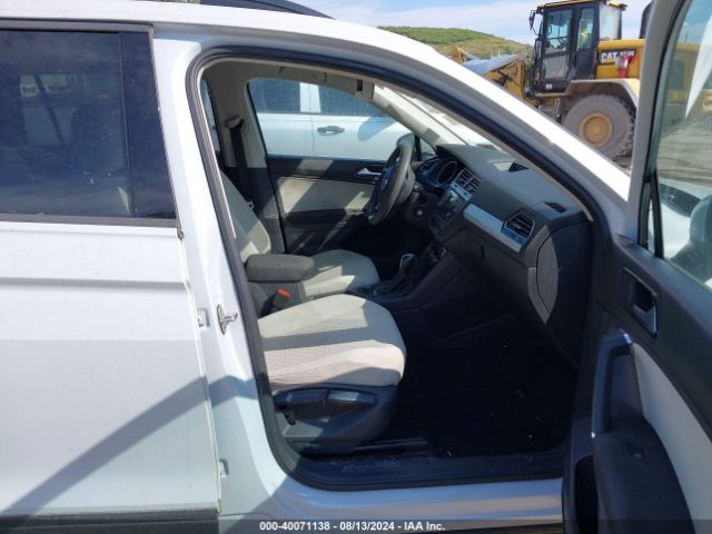 3VV0B7AX7JM123227 Volkswagen Tiguan 2.0t S
