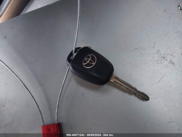 Toyota RAV4 LE 2014 JTMBFREV0E5029928 Image 11