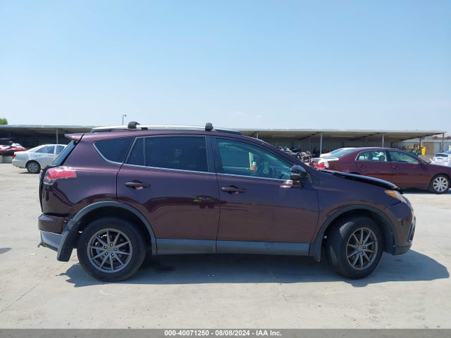 Toyota Rav4 Xle 2017 2T3RFREV1HW632835 Image 13