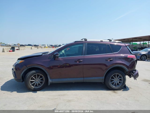 Toyota Rav4 Xle 2017 2T3RFREV1HW632835 Image 14