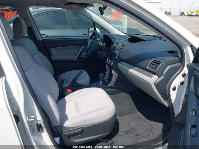 JF2SJAEC7JH468701 Subaru Forester 2.5i Premium