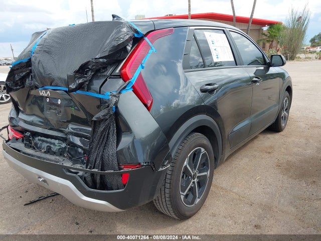 KNDCP3LE8P5105903 KIA NIRO LX