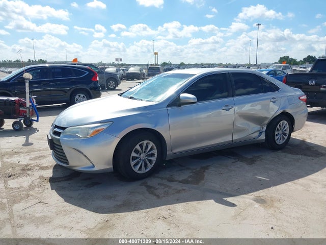 Toyota CAMRY LE 2017 4T1BF1FK5HU338841 Image 2